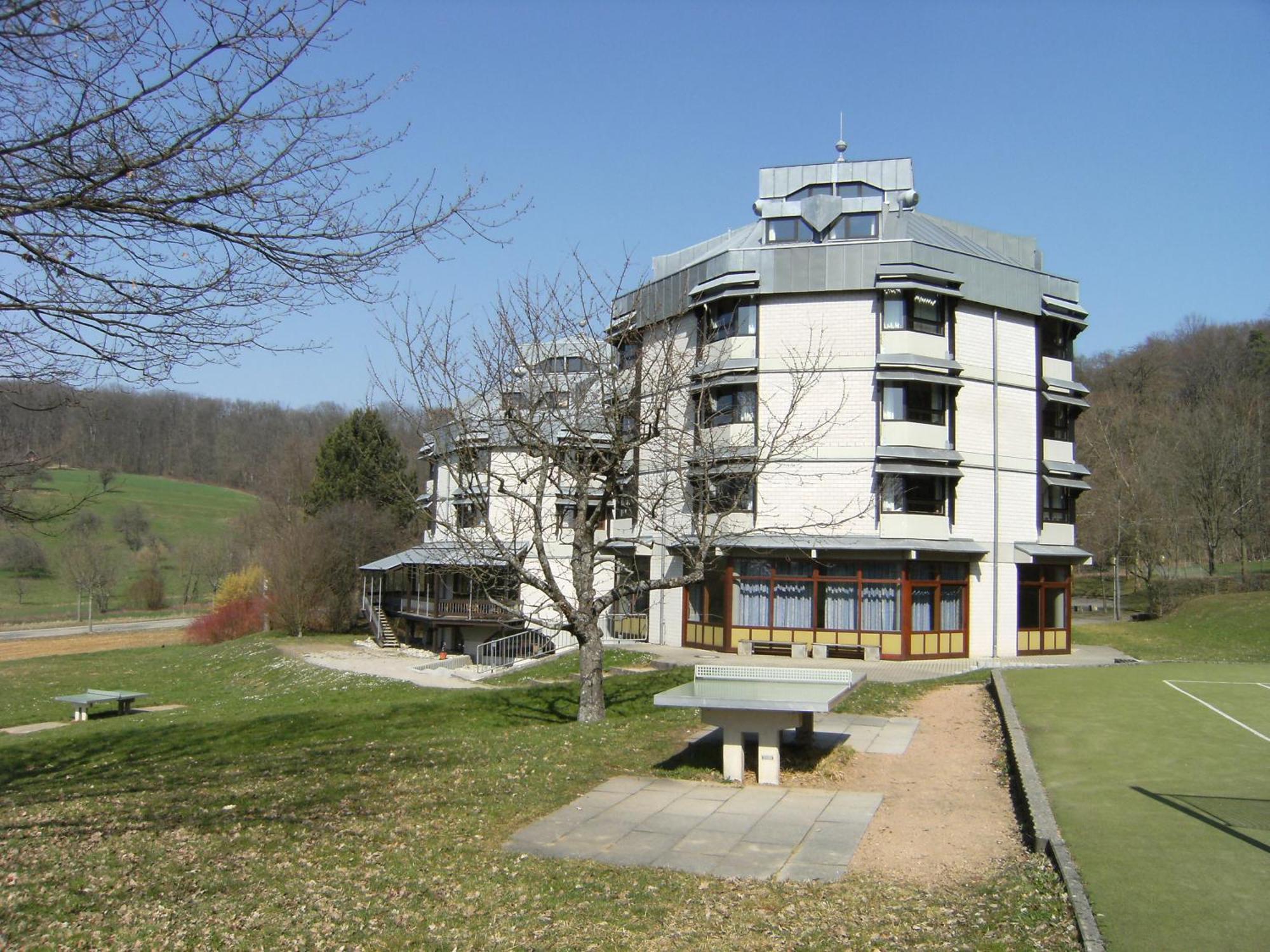 Hellmut-Wassmer-Jugendherberge Loerrach Экстерьер фото
